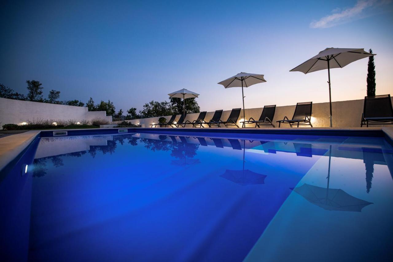 Willa Royal Promons - Heated Pool Starigrad Paklenica Zewnętrze zdjęcie